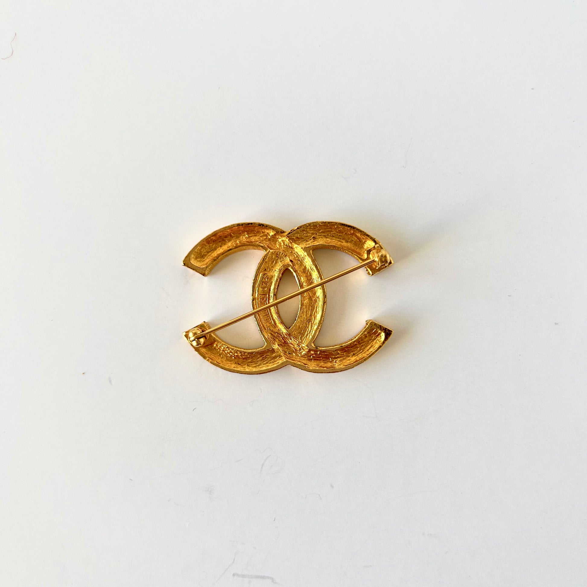 Vintage Brooch  CHANEL CC Logo Monogram Quilted Brooch Pin
