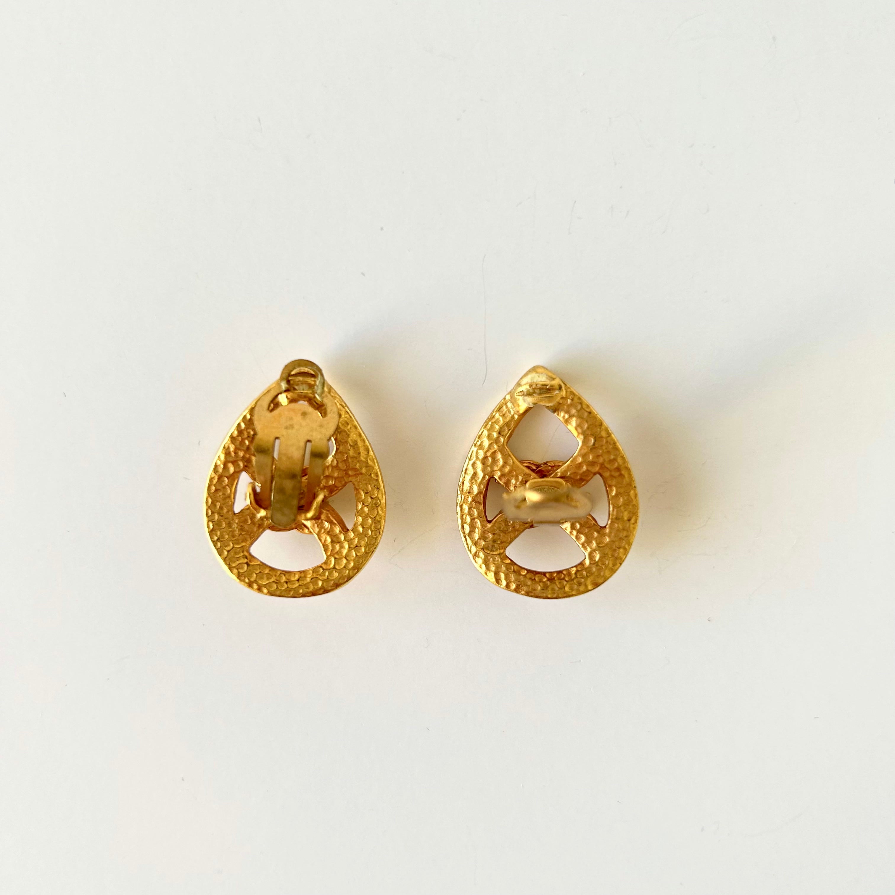 Chanel store teardrop earrings