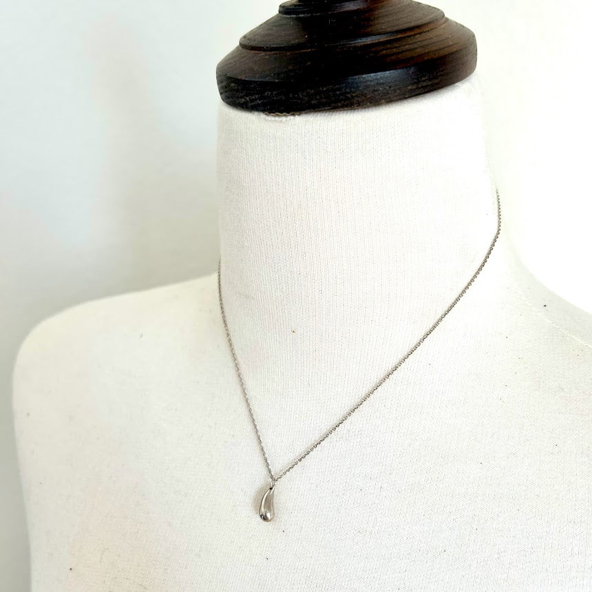 Tiffany Elsa Peretti TearDrop Necklace