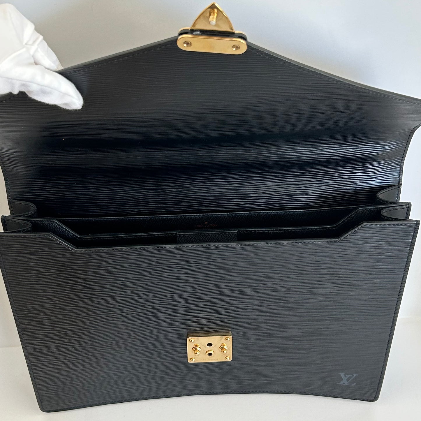 LV Epi Serviette Ambassadeur Briefcase – Coconana